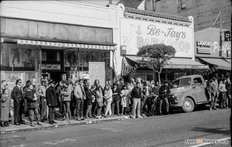 File:People in front of The Print Mint at 1538 Haight Street and Be-Jays Baby Shop 1967 wnp28.1268.jpg